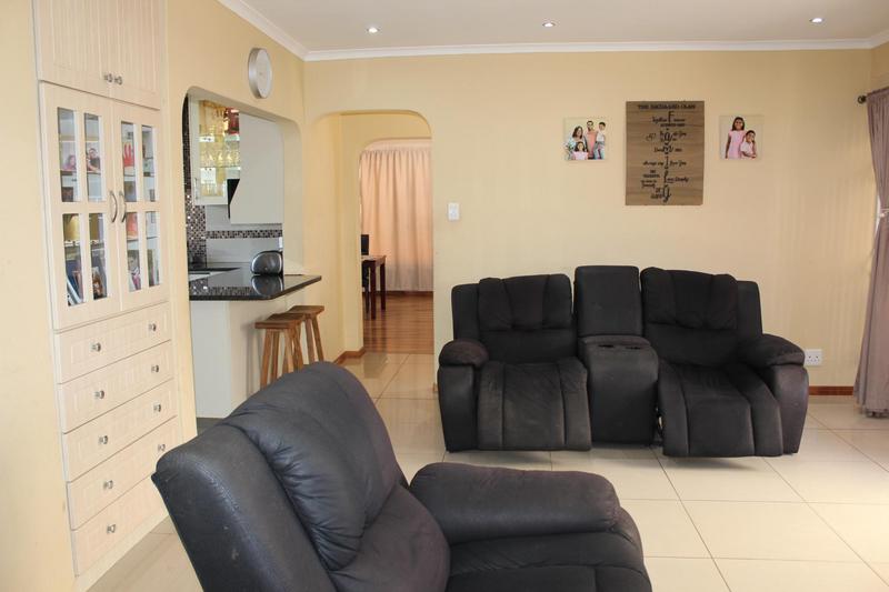 3 Bedroom Property for Sale in Glen Lilly Western Cape
